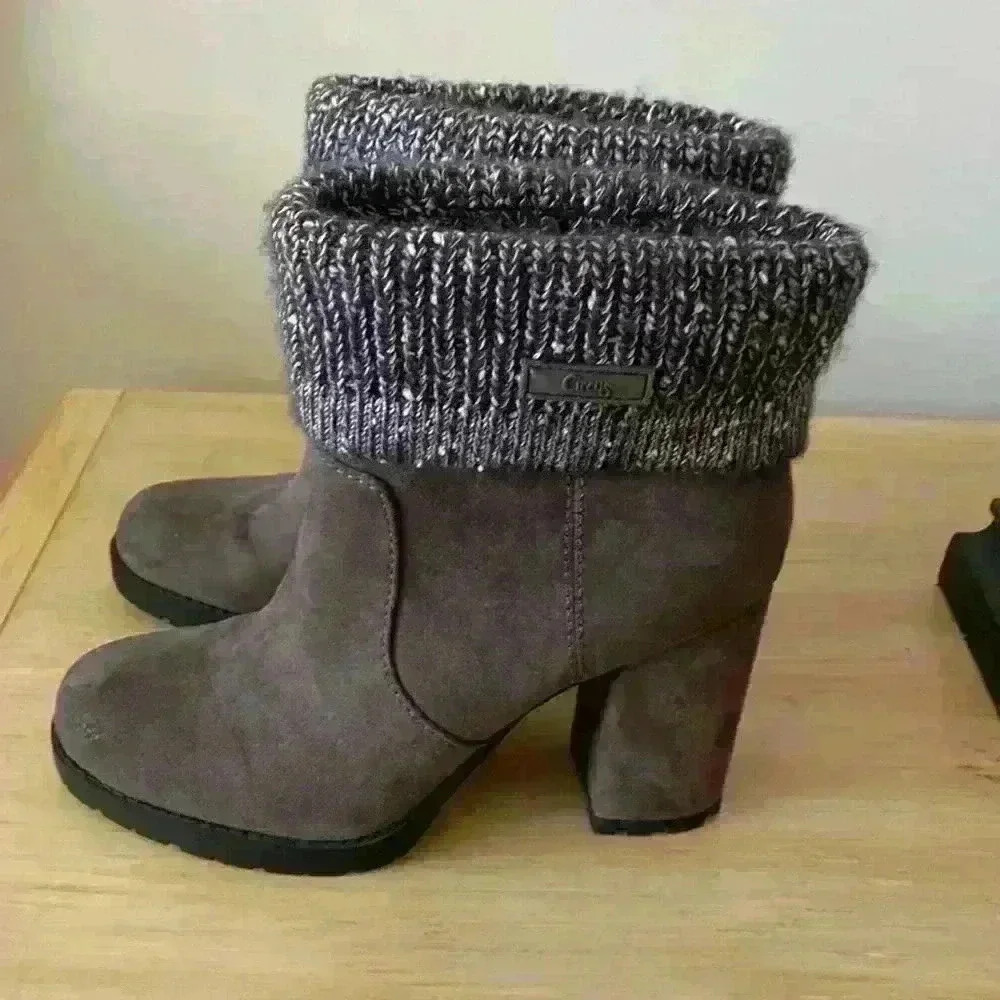 Womens boots worn one time
